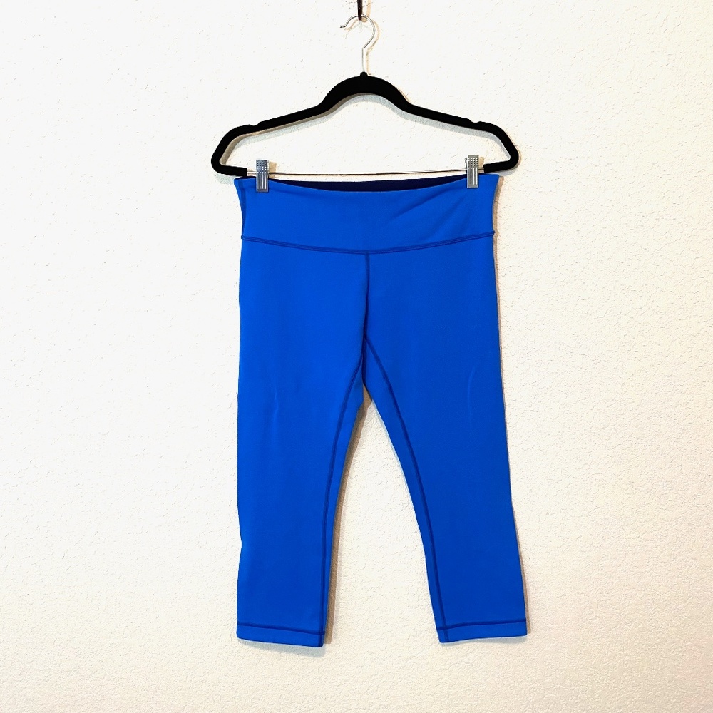 Lululemon Wonder Under Blue Cropped Reversible